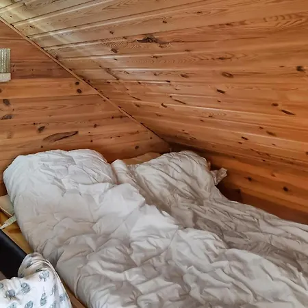 Holiday home 2 Bedroom Stunning In Rennesoy *
